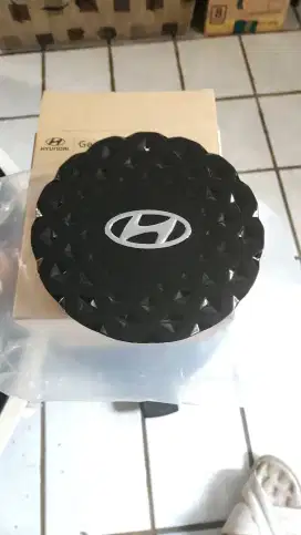 Tutup dop cover tengahnya velg R20 Hyundai IONIQ 5 Signature ori baru