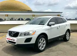 Volvo XC60 Tahun 2011 Automatic Putih