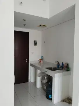 Apartemen Casa de parco type studio View kolam renang