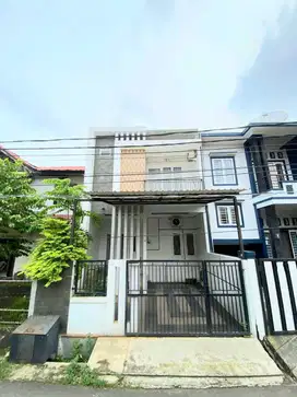 Rumah di Pondok Kelapa Jual Cepat Lagu BU Strategis Dekat Tol Lokasi