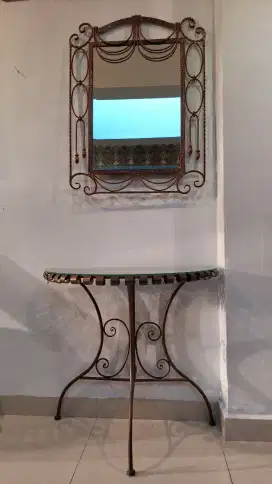 Meja konsul + cermin kaca