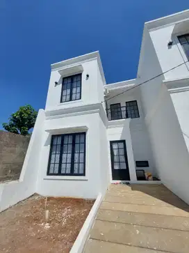 Rumah 2 Lantai Harga 1 Lantai di Cibinong Bogor