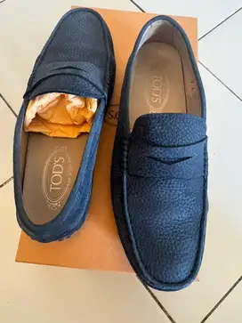 loafers kulit Tods