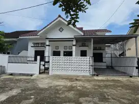 Disewakan rumah dalam komplek area sekitar Pusri Palembang