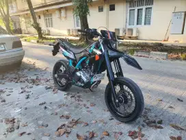 Yamaha WR 155 tosca