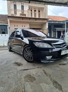 Jual Mobil Civic Vtis 2004 AT