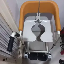 Kursi roda transfer
