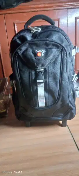 Tas punggung kerja pria