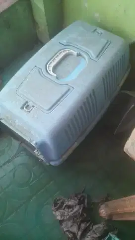 Kandang portable hewan peliharaan