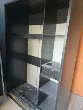 Lemari sliding 2 pintu besar