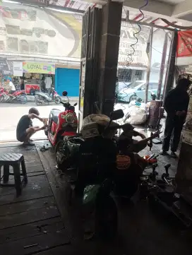 Loker mekanik motor