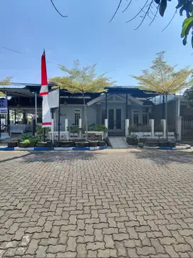 DI JUAL RUMAH HOOK USAHA KAWASAN STRATEGIS DI ARAYA