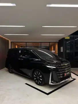 Toyota Vellfire 2.5 HEV Hybrid 2024 VIP Executive Lounge Hitam