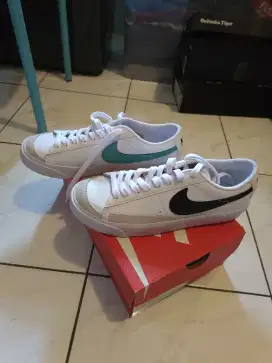 Jual sepatu Nike Blazer Low '77 GS Washed Teal Original Size 38.5