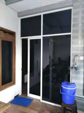 Kusen aluminium kaca