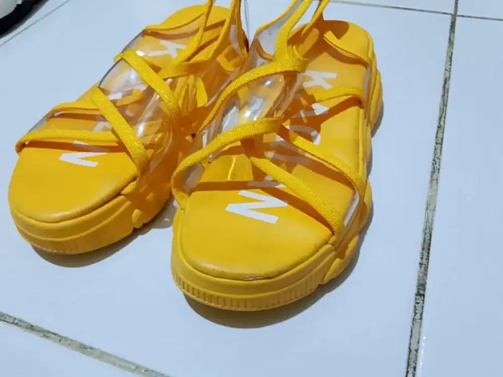 Jual sandal wanita