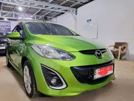 Dp 4 jt Mazda R a/t 2011 dibantu