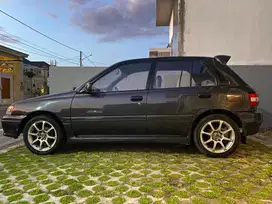 Starlet kapsul warna abu abu plat DR