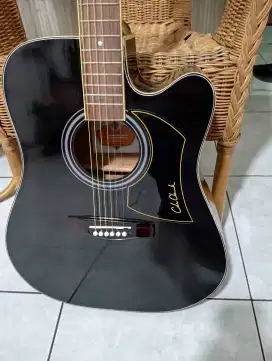 Gitar akustik Coleclark Cuteway jumbo tanbes