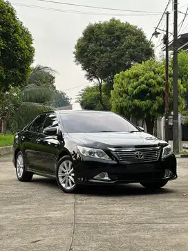 Toyota Camry 2.5 V AT 2013 Hitam Metalik, HARGA CASH TERMURAHH