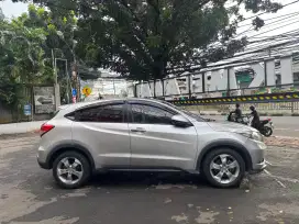 Jual Honda HR-V Tipe E CVT 2015
