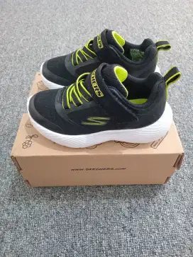 Sepatu Skechers Anak original no 23