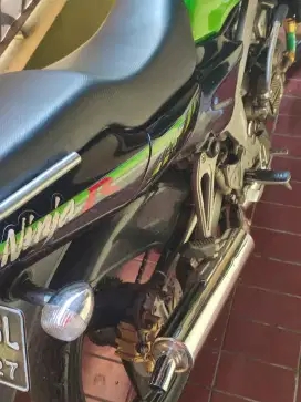Ninja R 2014 asli hijau