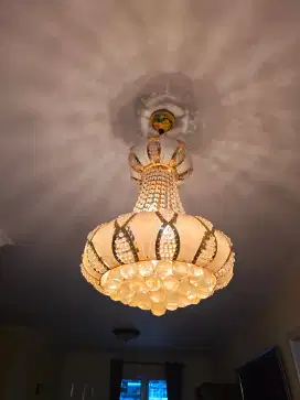 Lampu kristal cantik