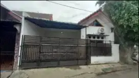 Di jual cepat rumah di Klender