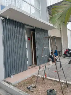 Pintu folding gate murah dan rolling door