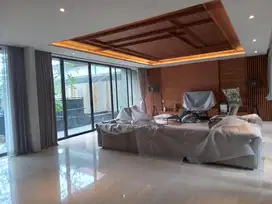 Rumah cluster exclusive daerah alam sutera Tangerang Selatan