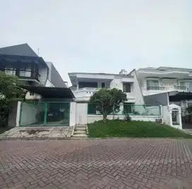 RUMAH GRAHA FAMILI BLOK DEPAN DEKAT KOMERSIAL AREA