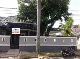 Rumah Citra 2 - Hoek (LT/LB 256/170 m)