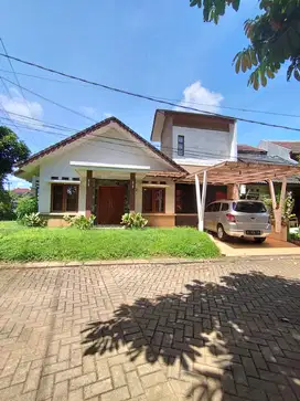 Rumah Mewah Cantik Posisi Hook Di Perumahan Bojongsari Depok
