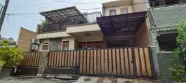 Rumah 2 Lantai Murah Clasik Luas di Jatibening Baru Bekasi Barat