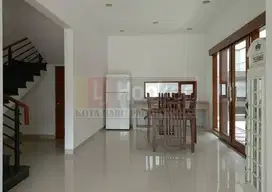 Dijual Rumah 2 Lantai, Bagus & Mewah, di Komplek Pondok Hijau, Bandung