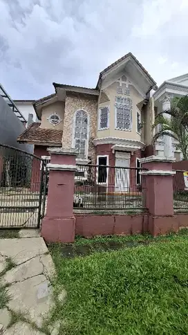 Dijual Cepat Rumah  Nyaman dsanKencana Loka Bsd