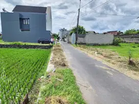 Tanah Dijual Jalan Ringroad Barat Dekat Exit Tol Trihanggo Luas 97 m2
