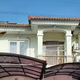 Dijual Rumah di Metro Permata 1