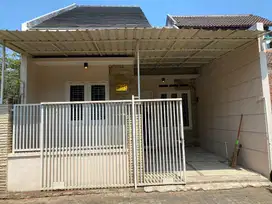 Rumah Murah Siap Huni Lokasi Strategis di Teluk Bayur belimbing Malang