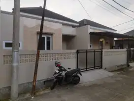 Rumah baru sisa 1 unit di cicaranten 600 juta