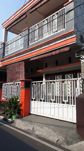 Rumah 2 Lantai Pandanwangi Blimbing Malang