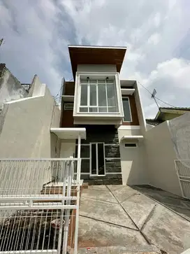 Rumah 2 Lantai Sawojajar 2  Malang