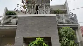 DIJUAL CEPAT RUMAH DI LEMBAH PINUS PAMULANG