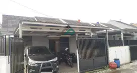 Turun harga rumah minimalis terawat di Cisaranten Kulon Arcamanik