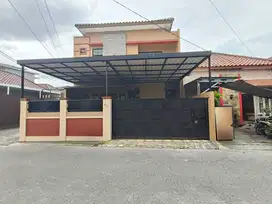 Rumah 2 lantai dengan tanah luas siap huni d tole iskandar depok.
