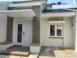 Disewakan  Rumah Nyaman di Cluster Ifolia Kota Harapan Indah 2 Bekasi