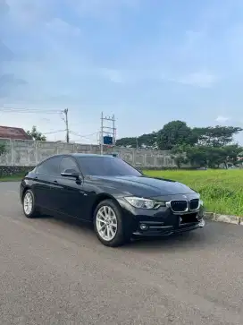 BMW 320i LCI F30 2018