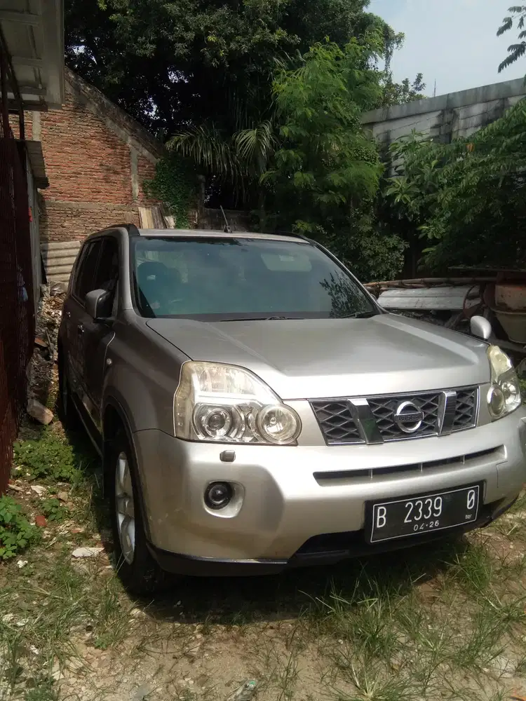 Nissan X-Trail 2011 Bensin