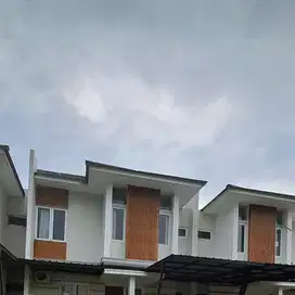 Jual Cepat Rumah Dua Lantai Cluster Baru Kota Wisata Cibubur
